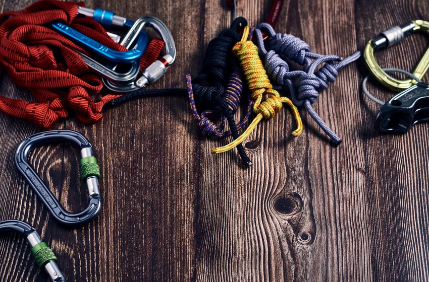  Sports Gear Guide: Essential Equipment for Athletes
