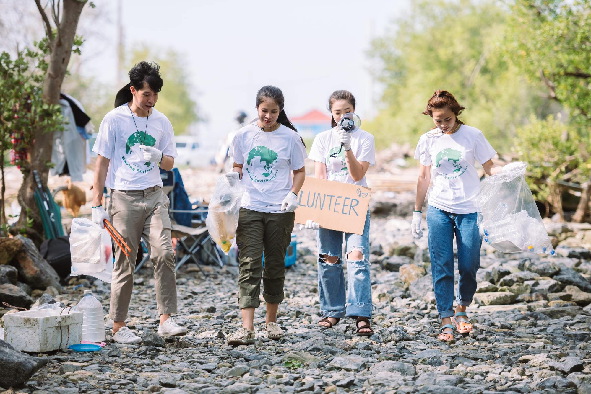 volunteer travel